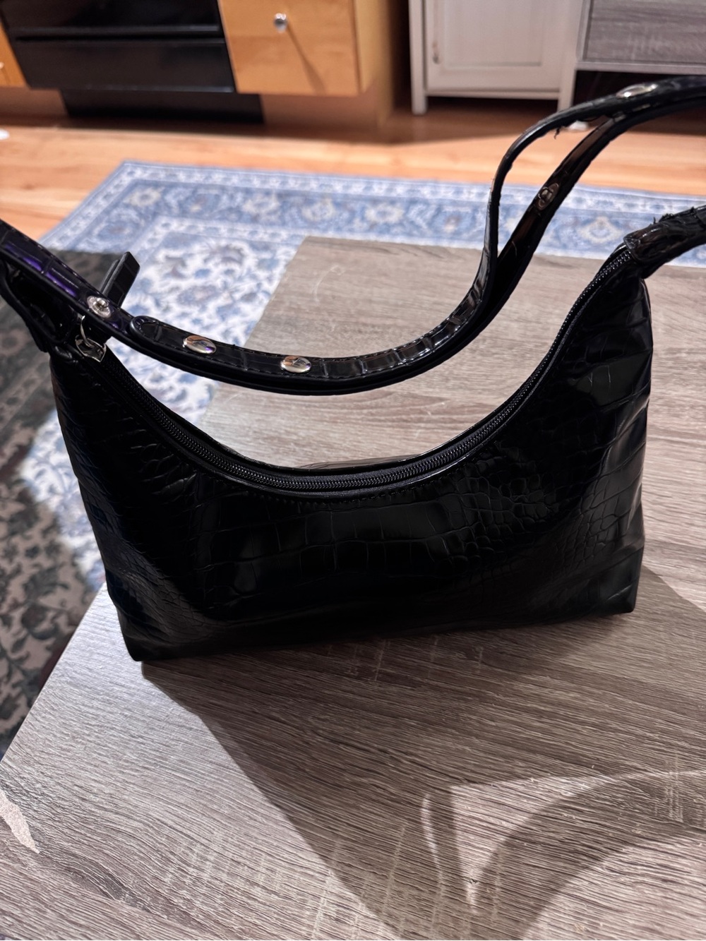 PIECES Classic Black Croc-Embossed Shoulder Bag - Women